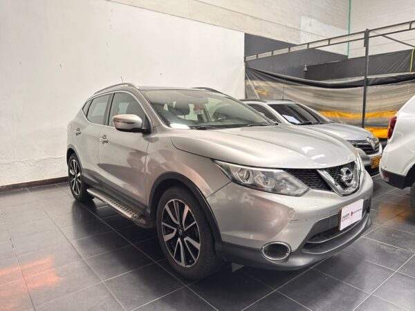 NISSAN QASHQAI EXCLUSIVE AT 4X2 2000 JCO877 - Imagen 7