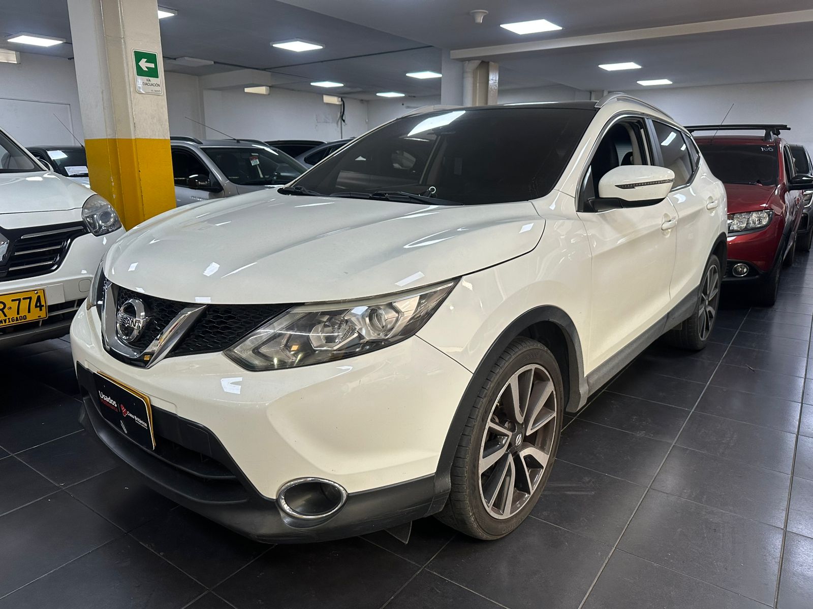 NISSAN QASHQAI EXCLUSIVE AT 4X2 2000 IAY259