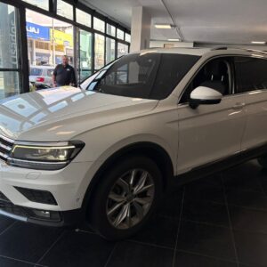 VOLKSWAGEN TIGUAN ALLSPACE COMFORTLINE AT 4X4 2000 DRK244